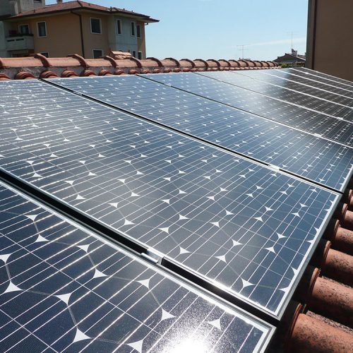 Problemi e guasti negli impianti fotovoltaici a Pordenone: cause, rischi e soluzioni
